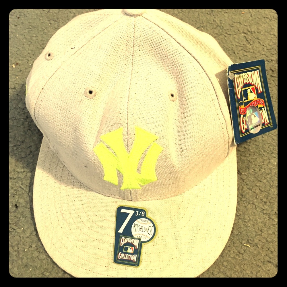NWT - New York Yankees Cooperstown Collection Hat